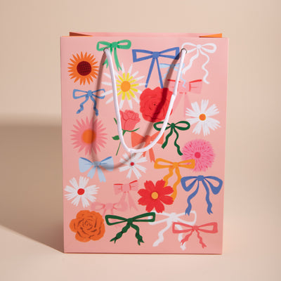 PETALS AND BOWS - Gift Bag